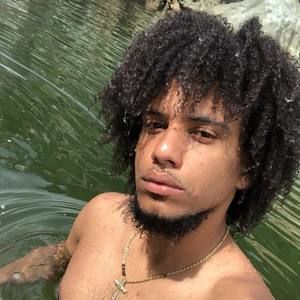 Meet your Posher, Elias